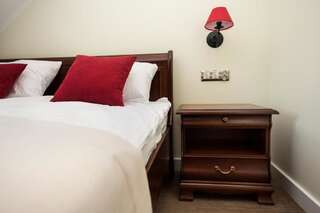 Отели типа «постель и завтрак» Spalnia B&B Гижицко Двухместный номер с 1 кроватью и собственной ванной комнатой-6