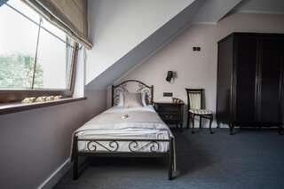 Отели типа «постель и завтрак» Spalnia B&B Гижицко Двухместный номер с 2 отдельными кроватями и ванной комнатой-4